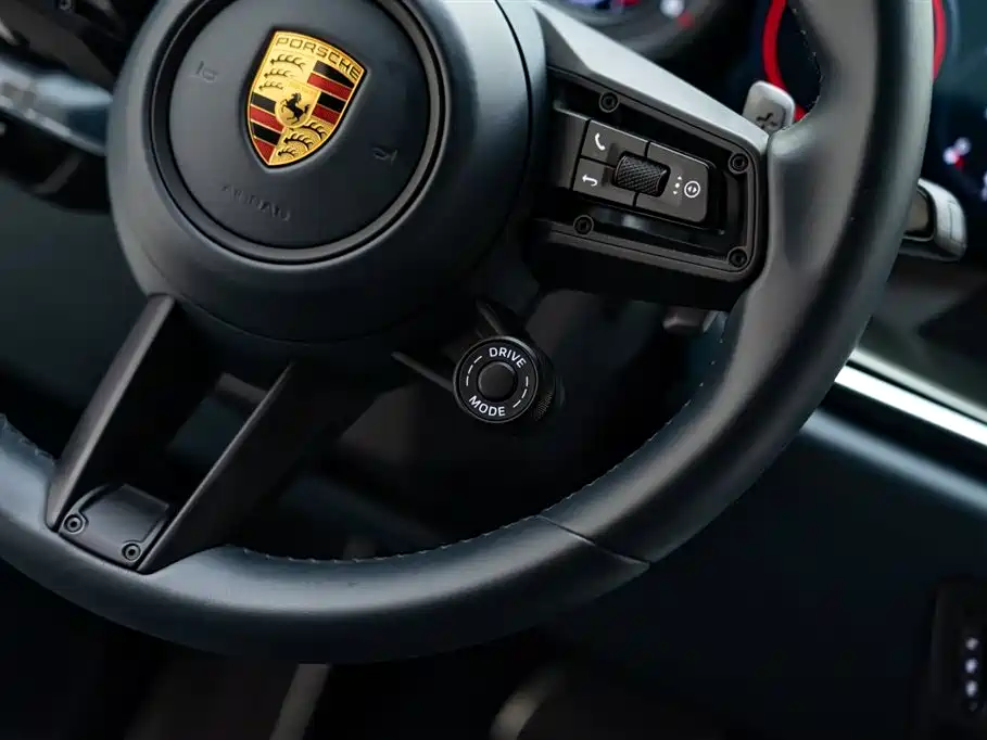 Porsche 911 2022 Turbo S 3.7T фото 19