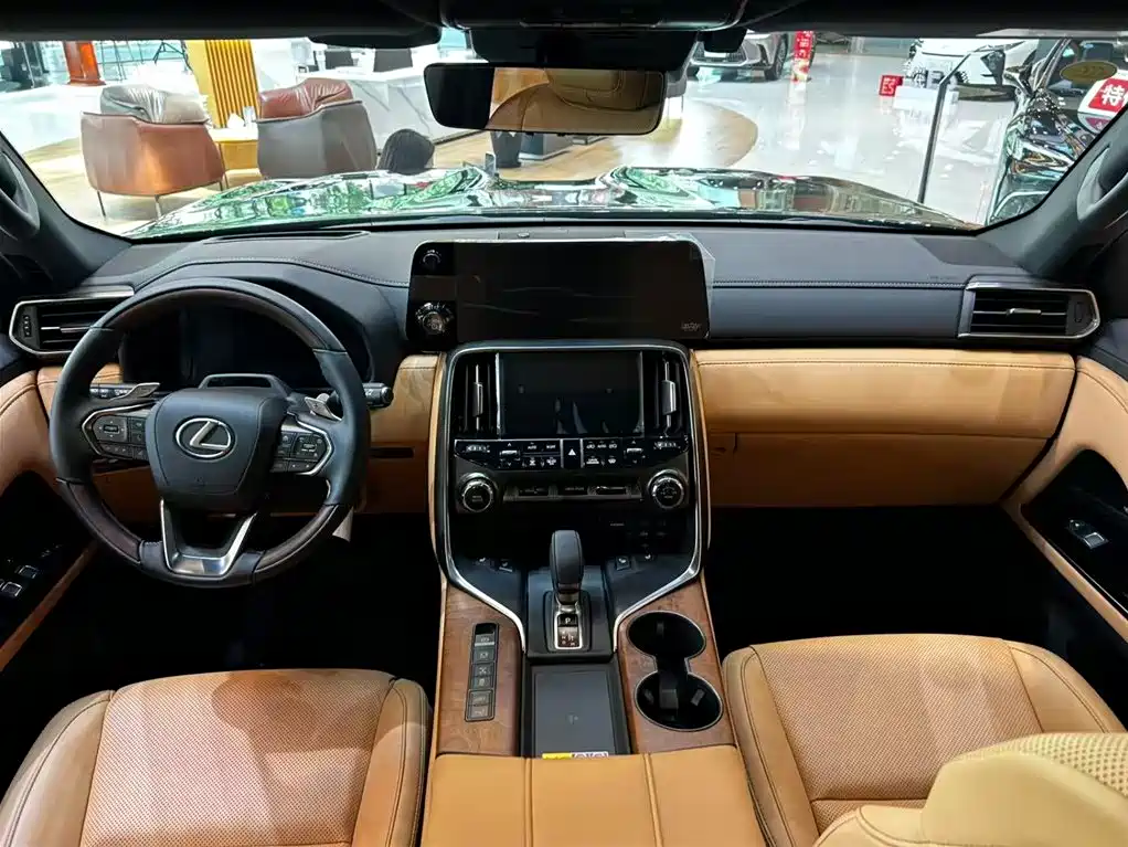 Lexus LX 2026 2025 700h OVERTRAIL Frontier Edition