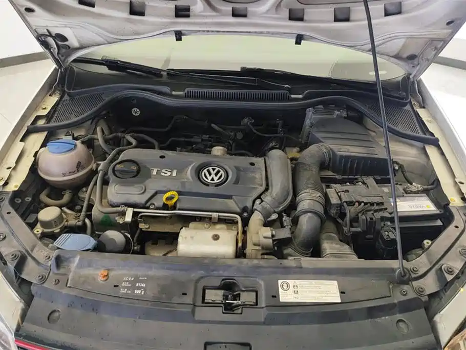 Volkswagen Polo 2012 1.4TSI GTI фото 9