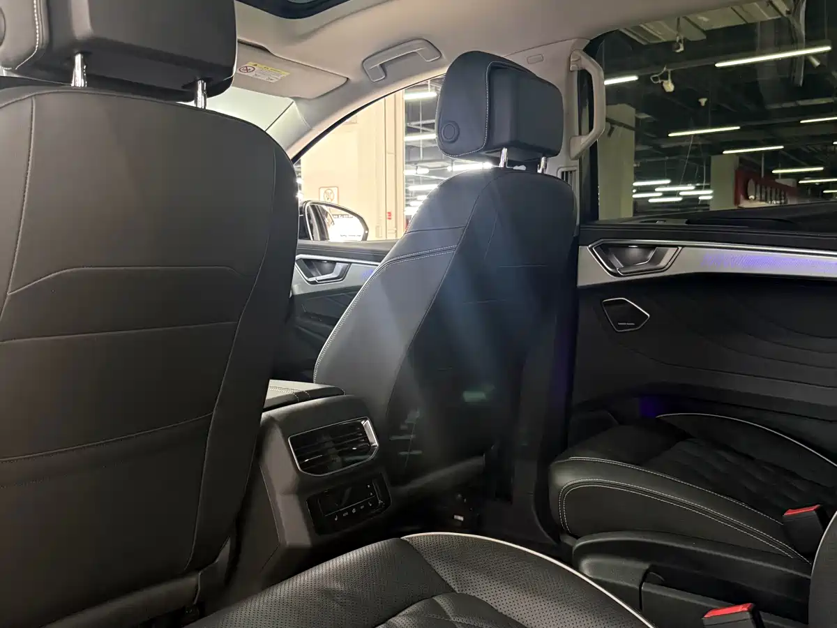 Volkswagen Talagon 2022 380TSI 4WD Flagship Victory Edition 6-seater фото 5