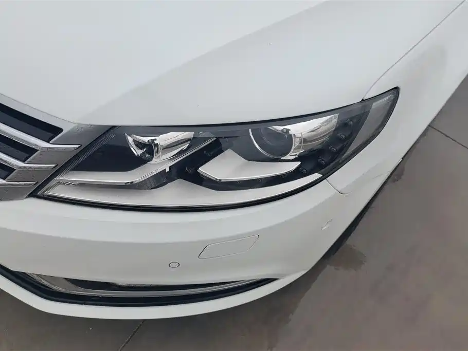 Volkswagen FAW-Volkswagen CC 2016 Model 1.8TSI Luxury фото 5