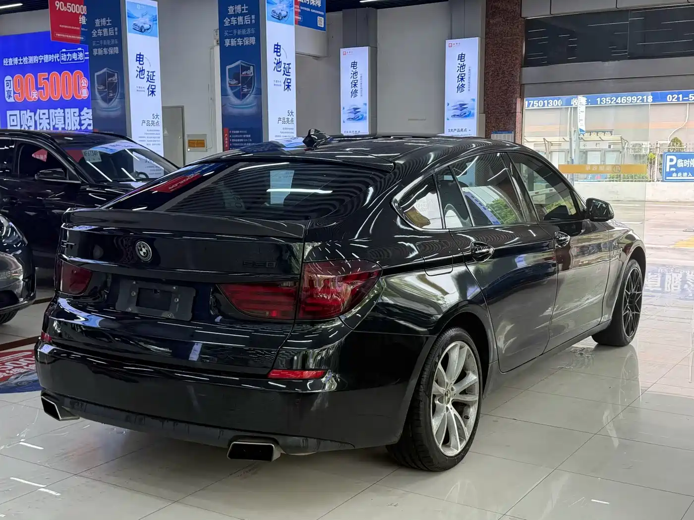 BMW 5 Series GT 2011 535i xDrive Luxury Model фото 9