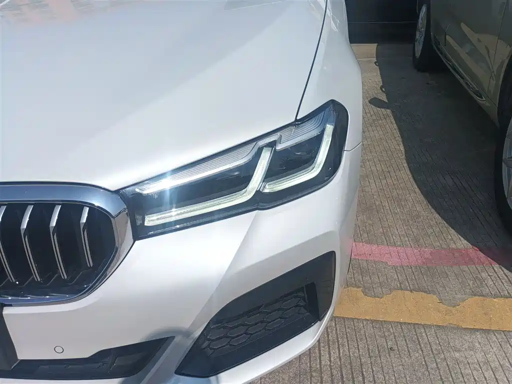BMW 5 Series 2022 Model Second Facelift 530Li Leading M Sport Package фото 18