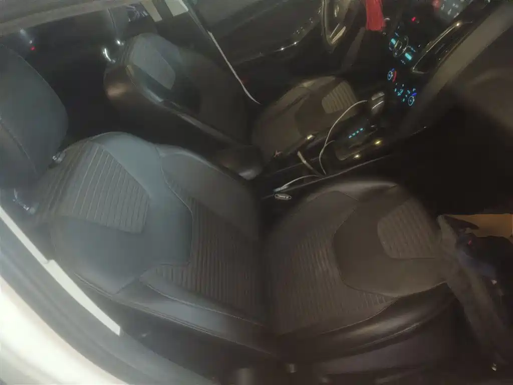 Фото 4 - Ford Focus