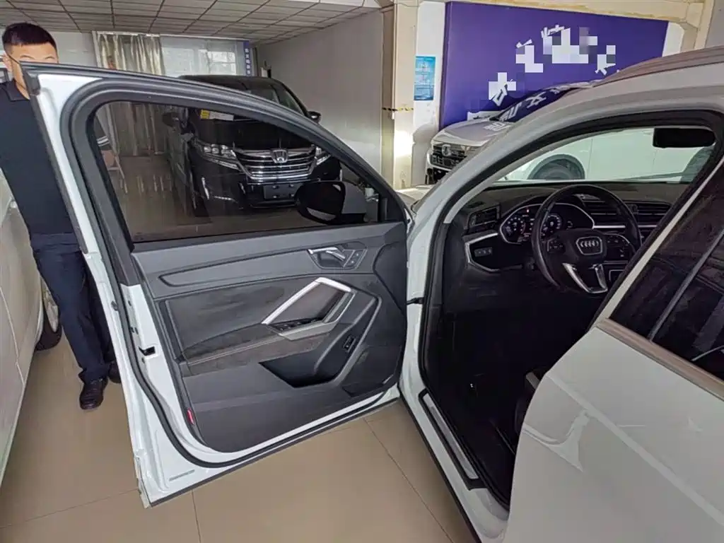 Audi Q3 2019 35 TFSI Progressive Sport фото 16