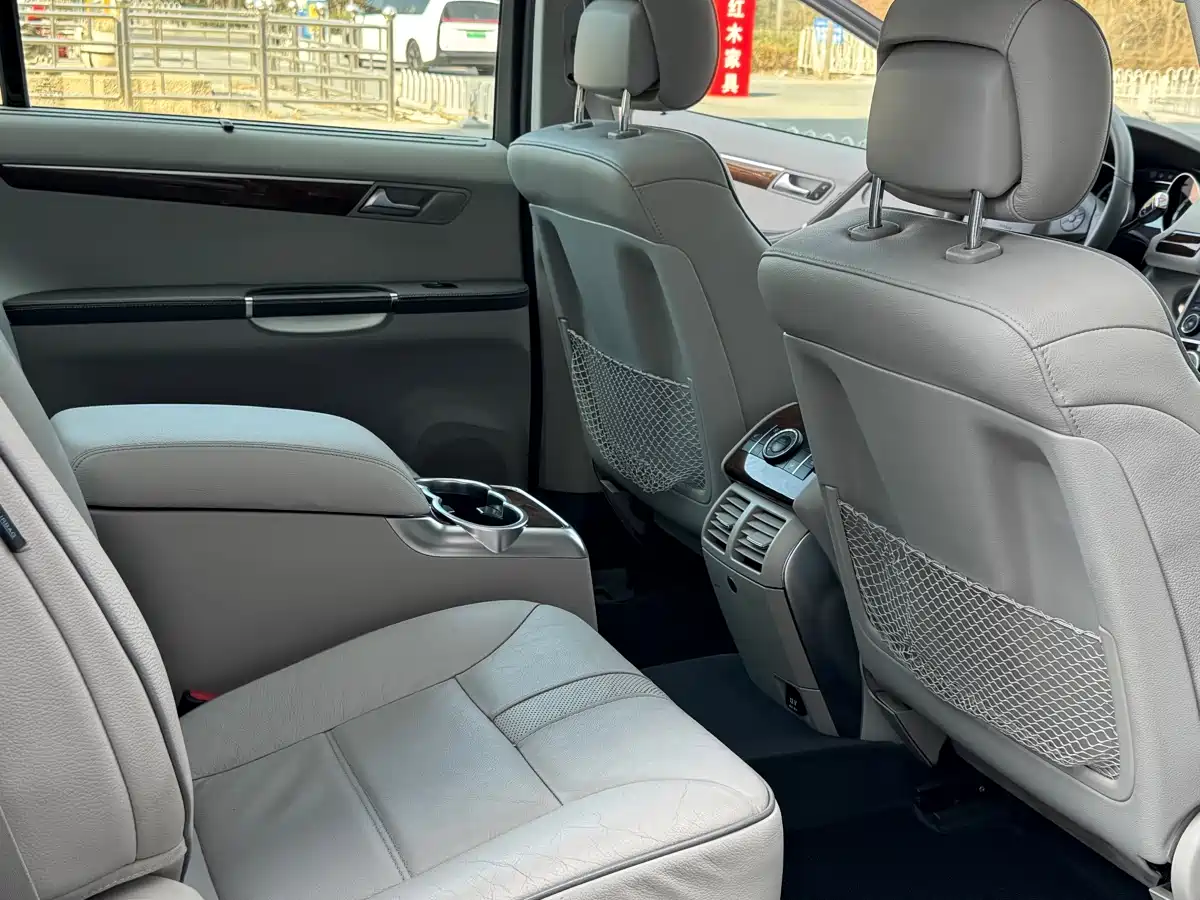 Mercedes-Benz R-Class 2011 R 350 L 4MATIC фото 2
