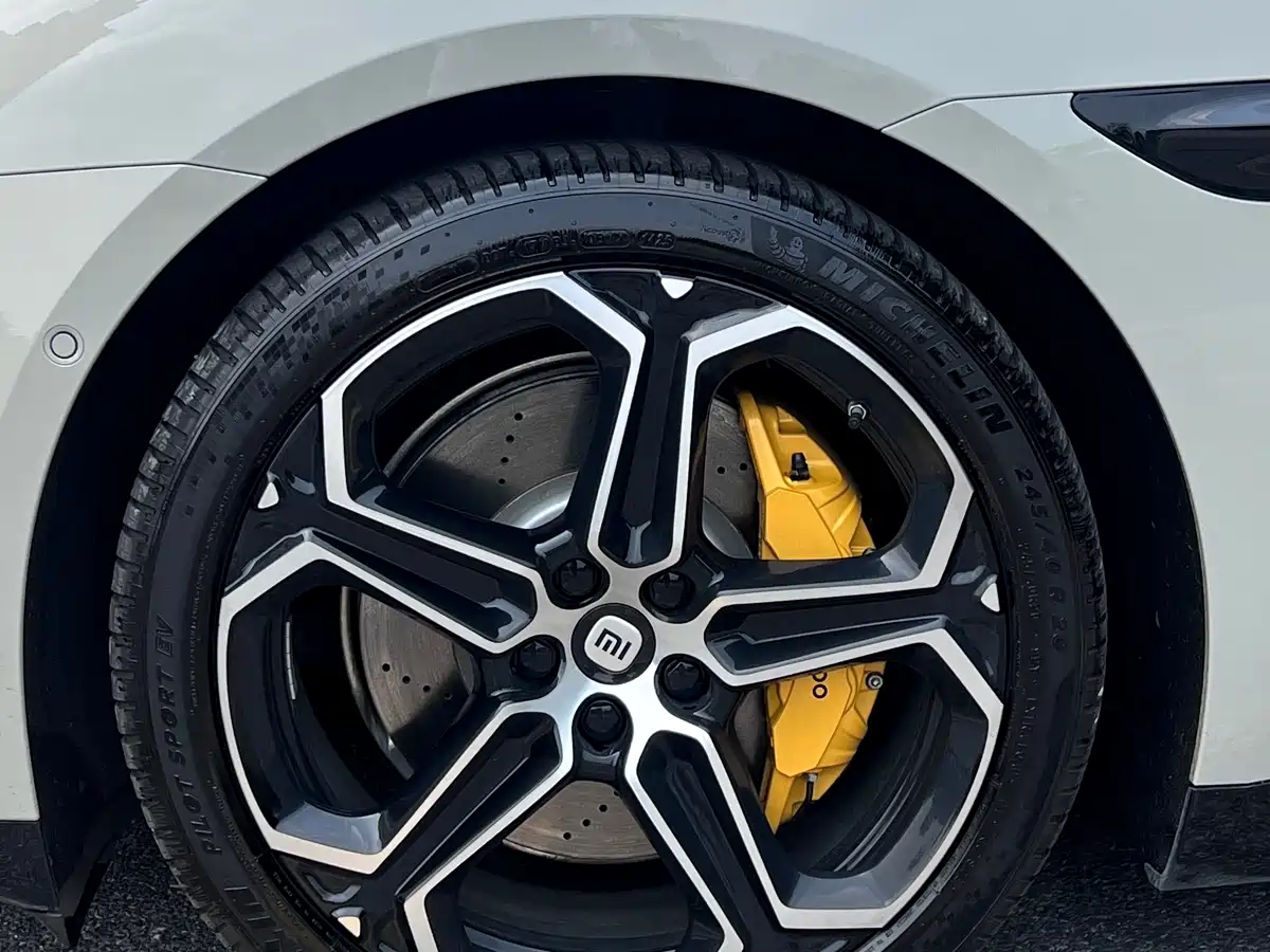 XIAOMI CAR XIAOMI SU7