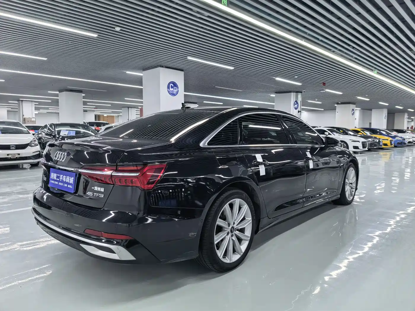 Audi A6L 2021 40 TFSI Luxury Sport фото 15