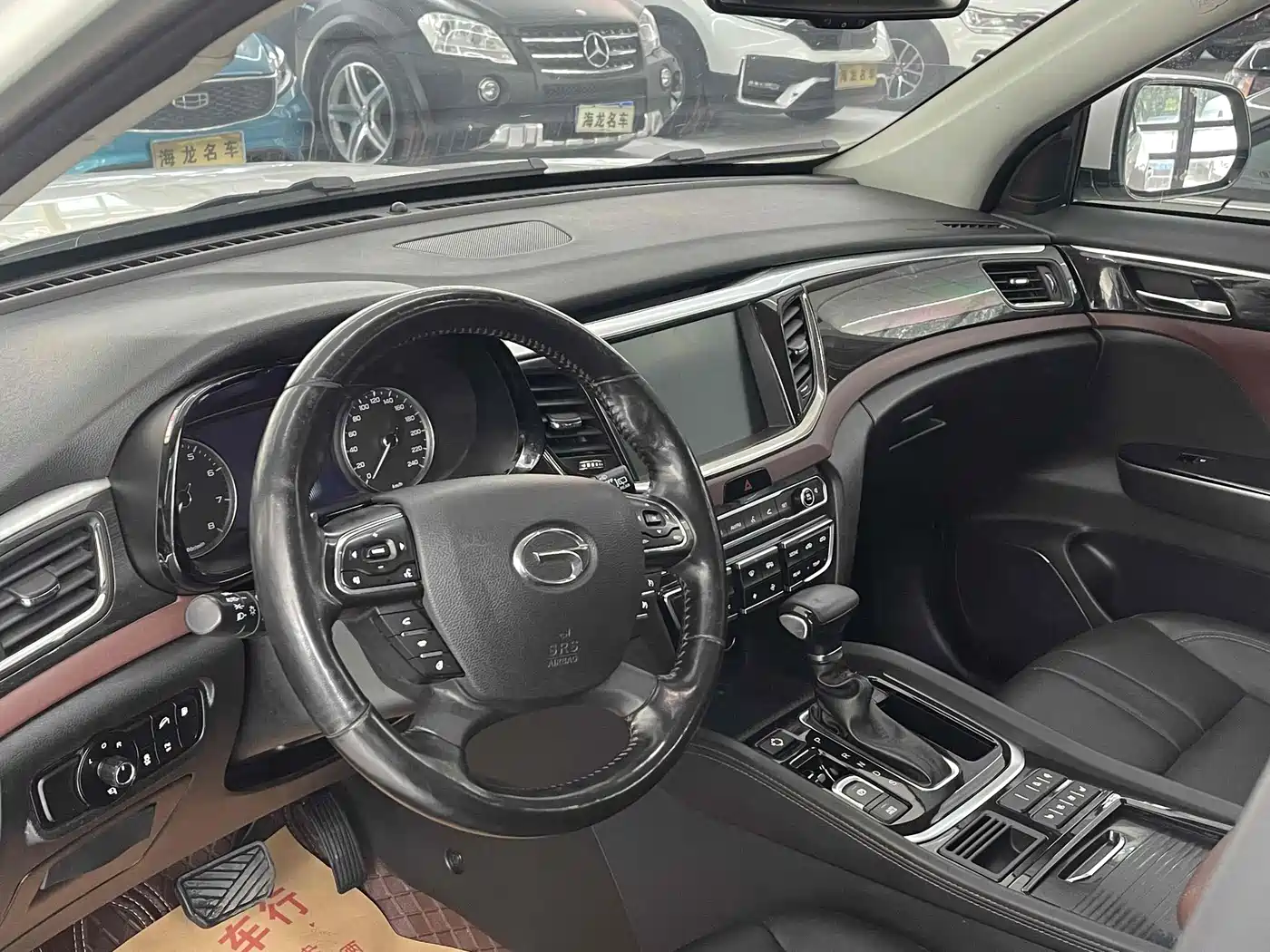 GAC Trumpchi Trumpchi GS8 2017 320T 2WD Luxury Smart Connect (7-seater) фото 6