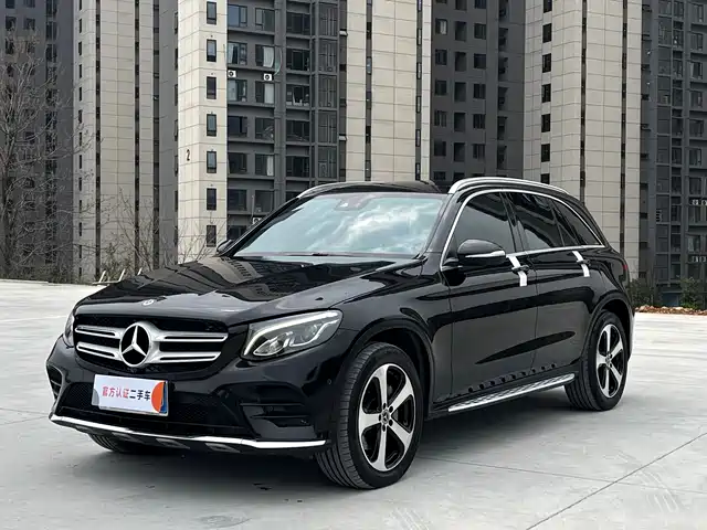 MERCEDES-BENZ GLC