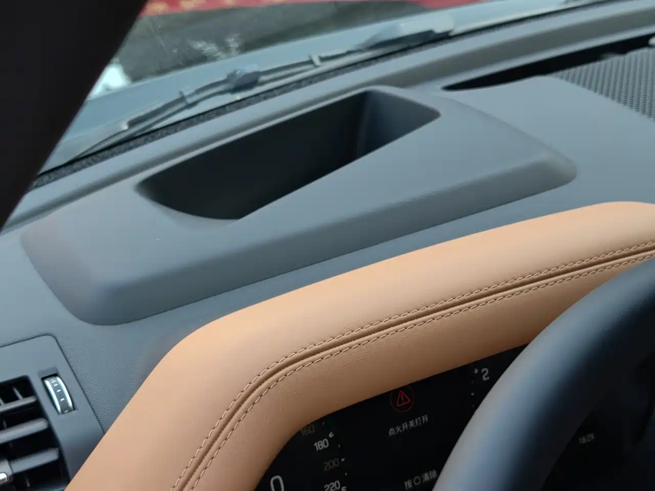 Land Rover Defender 2023 130 3.0T P400 X фото 8