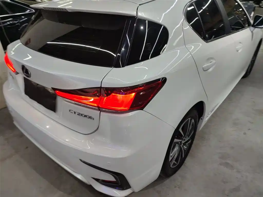 Lexus CT 2017 CT200h Elite Edition (Single Color) China VI фото 24