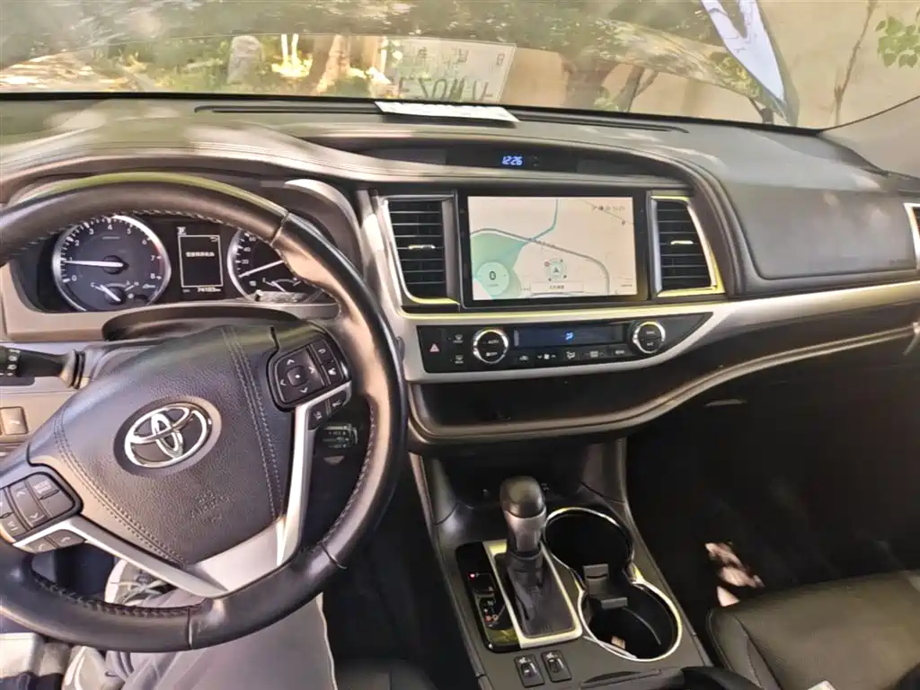 Toyota Highlander 2021 2.0T AWD Luxury 7-Seater фото 10