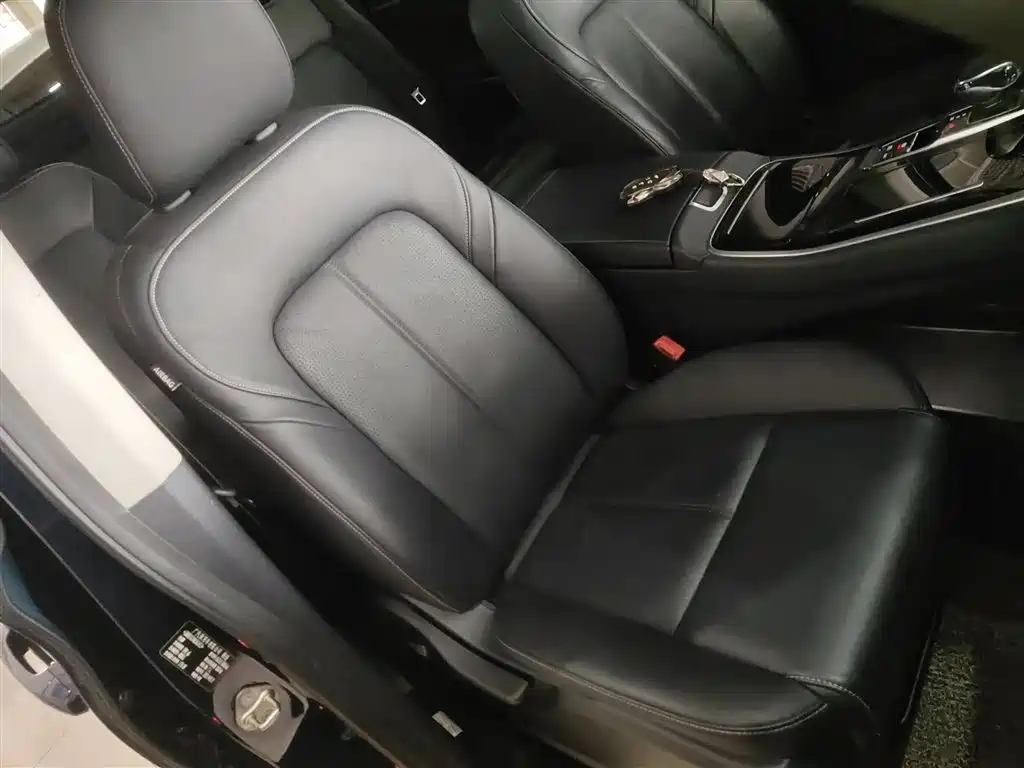 GAC Trumpchi Trumpchi M8 2021 Leading Show Series 390T Prestige Edition фото 20