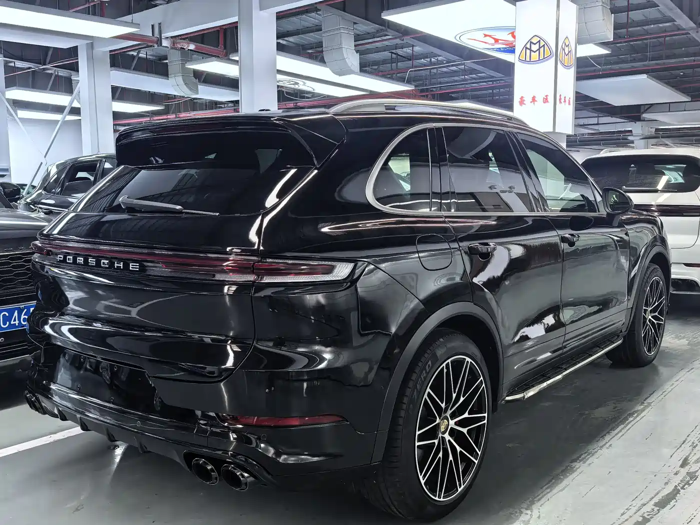 Porsche Cayenne фото 17