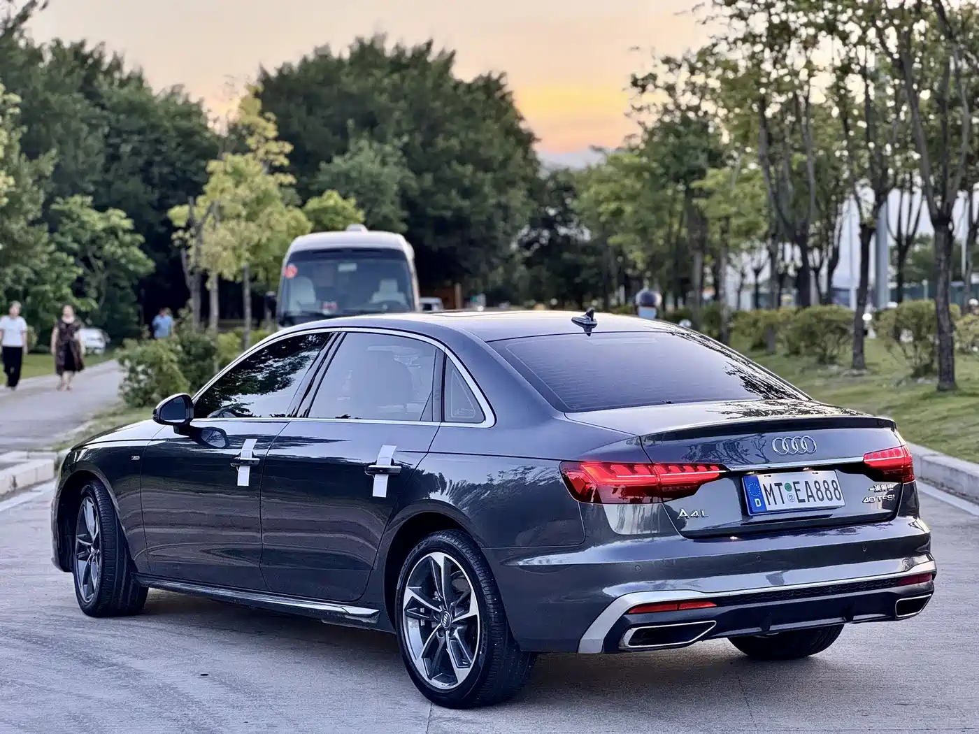 Audi A4L 2020 40 TFSI Fashion Dynamic Edition фото 10
