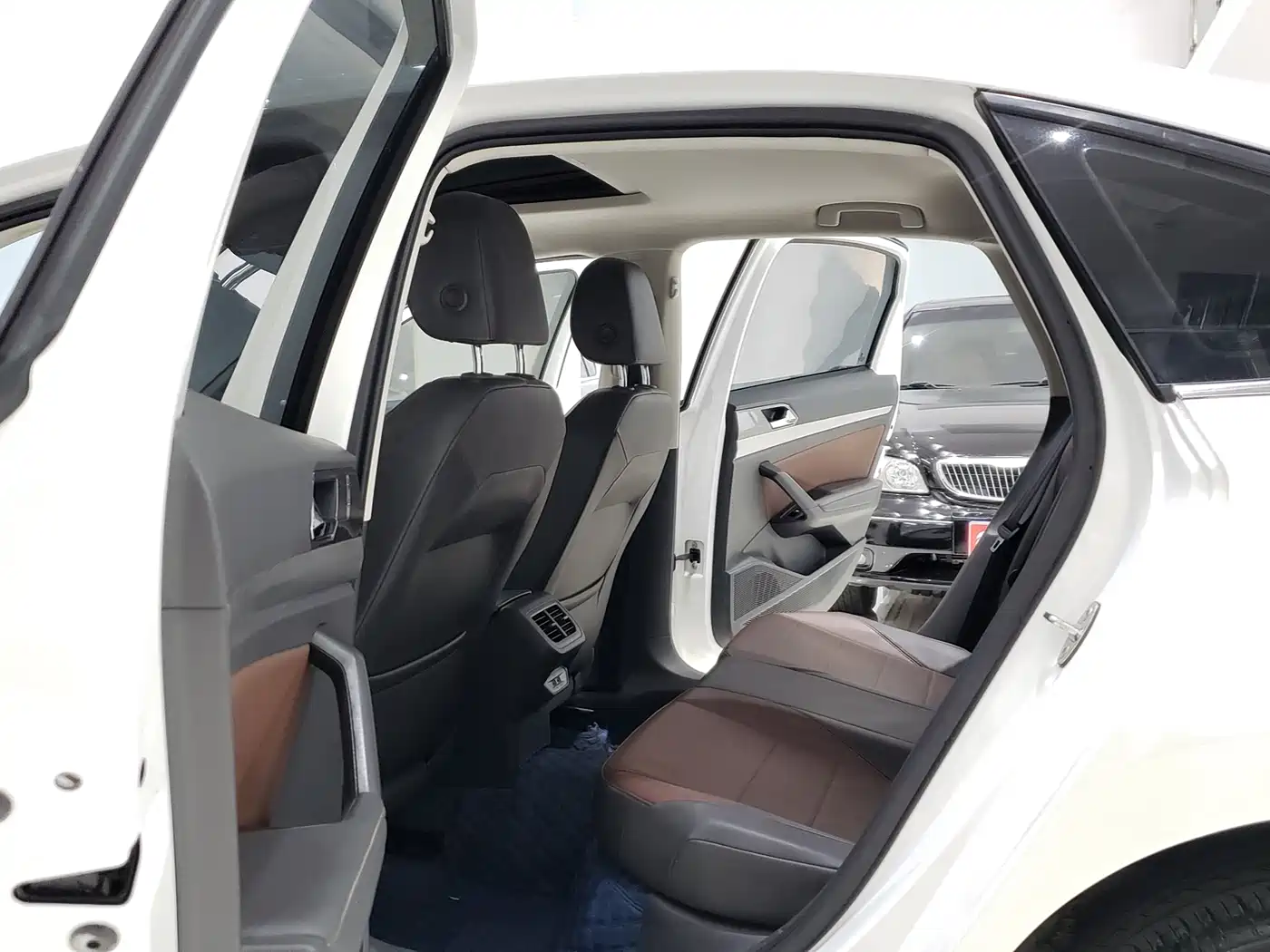 Volkswagen Lavida 2019 1.5L Automatic Comfort Edition China VI фото 8