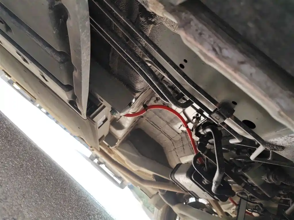 BYD Qin PLUS 2025 DM-i Smart Drive 55KM Leader фото 17