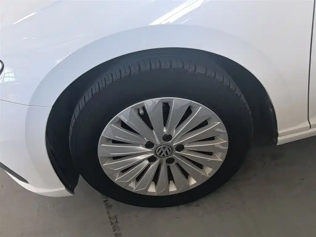 Volkswagen Lavida 2019 1.5L Automatic Comfort Edition China VI фото 23