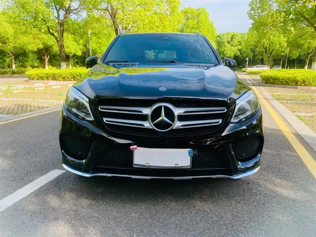 Mercedes-Benz GLE 2018 GLE 320 4MATIC Dynamic Ultimate Edition фото 2