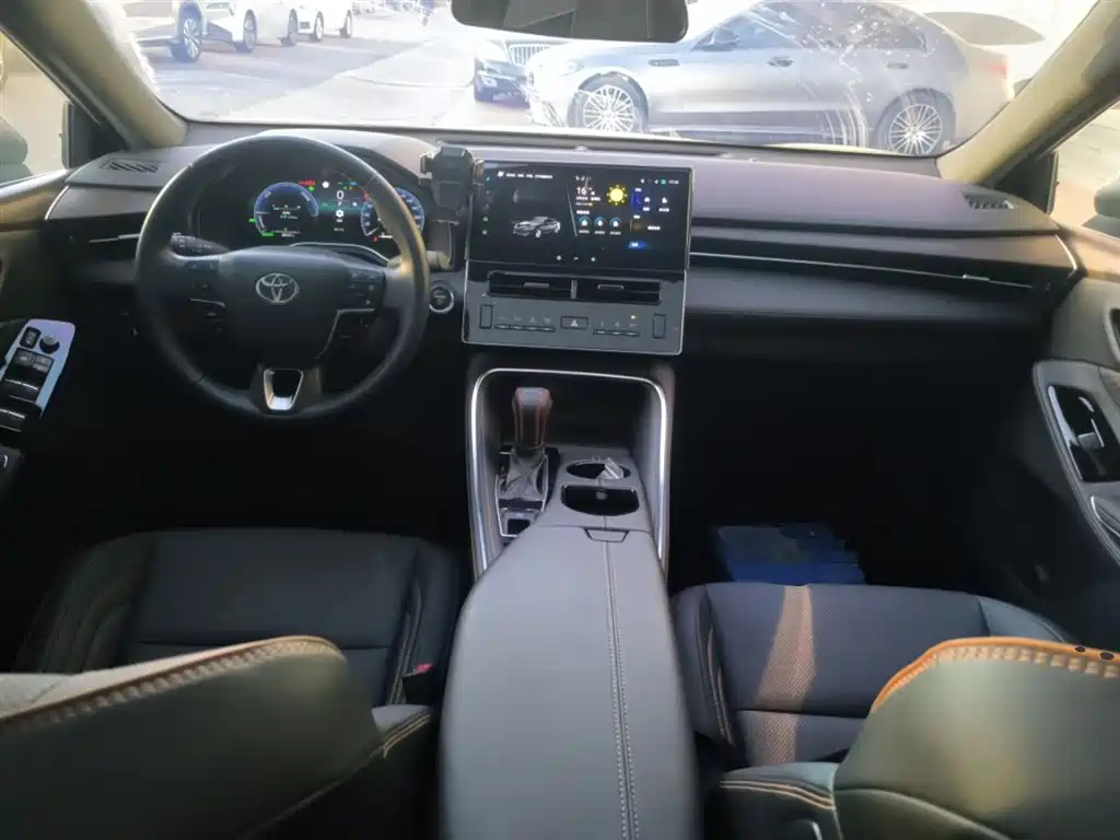 Toyota Avalon 2024 Hybrid 2.0L Luxury Edition фото 10