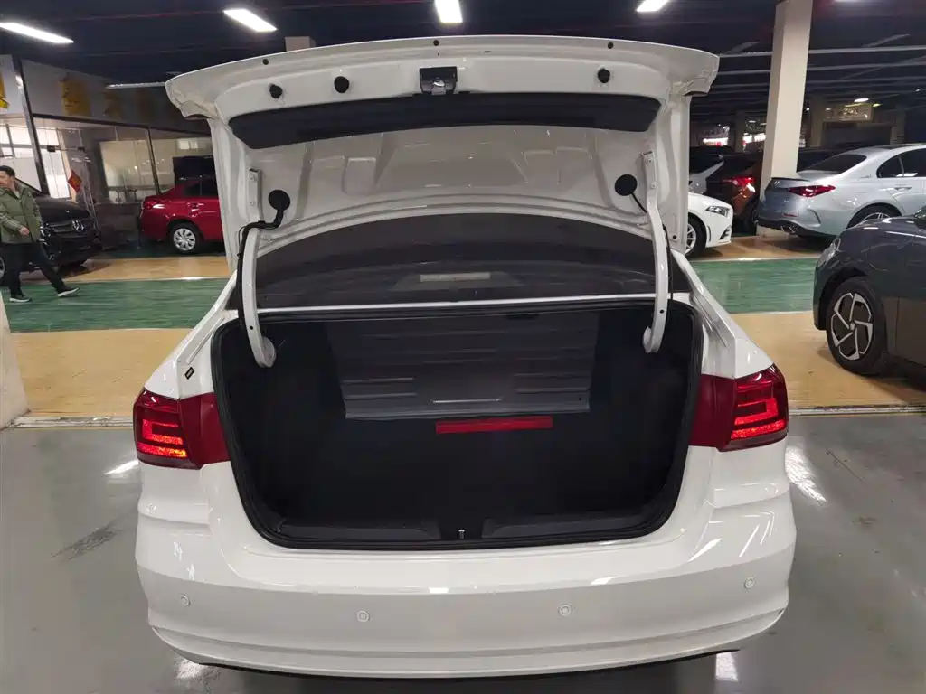 Volkswagen Santana 2019 1.5L Auto Trend Edition China VI фото 15