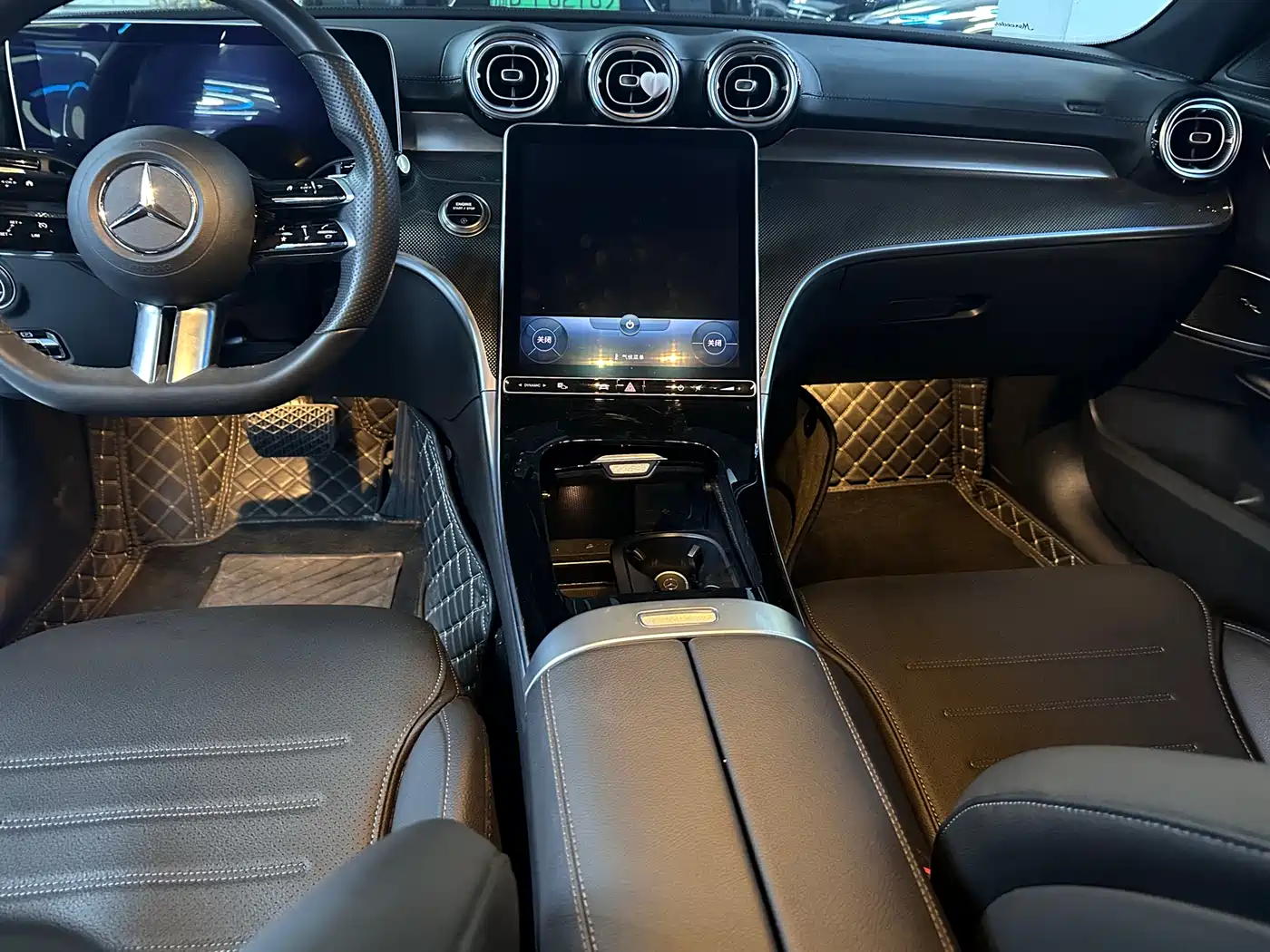 MERCEDES-BENZ C CLASS