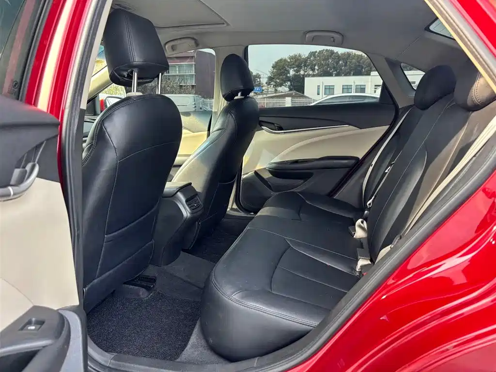 Buick Excelle 2017 15N Automatic Elite фото 6