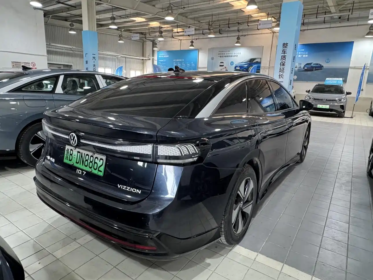 VOLKSWAGEN ID.7 VIZZION