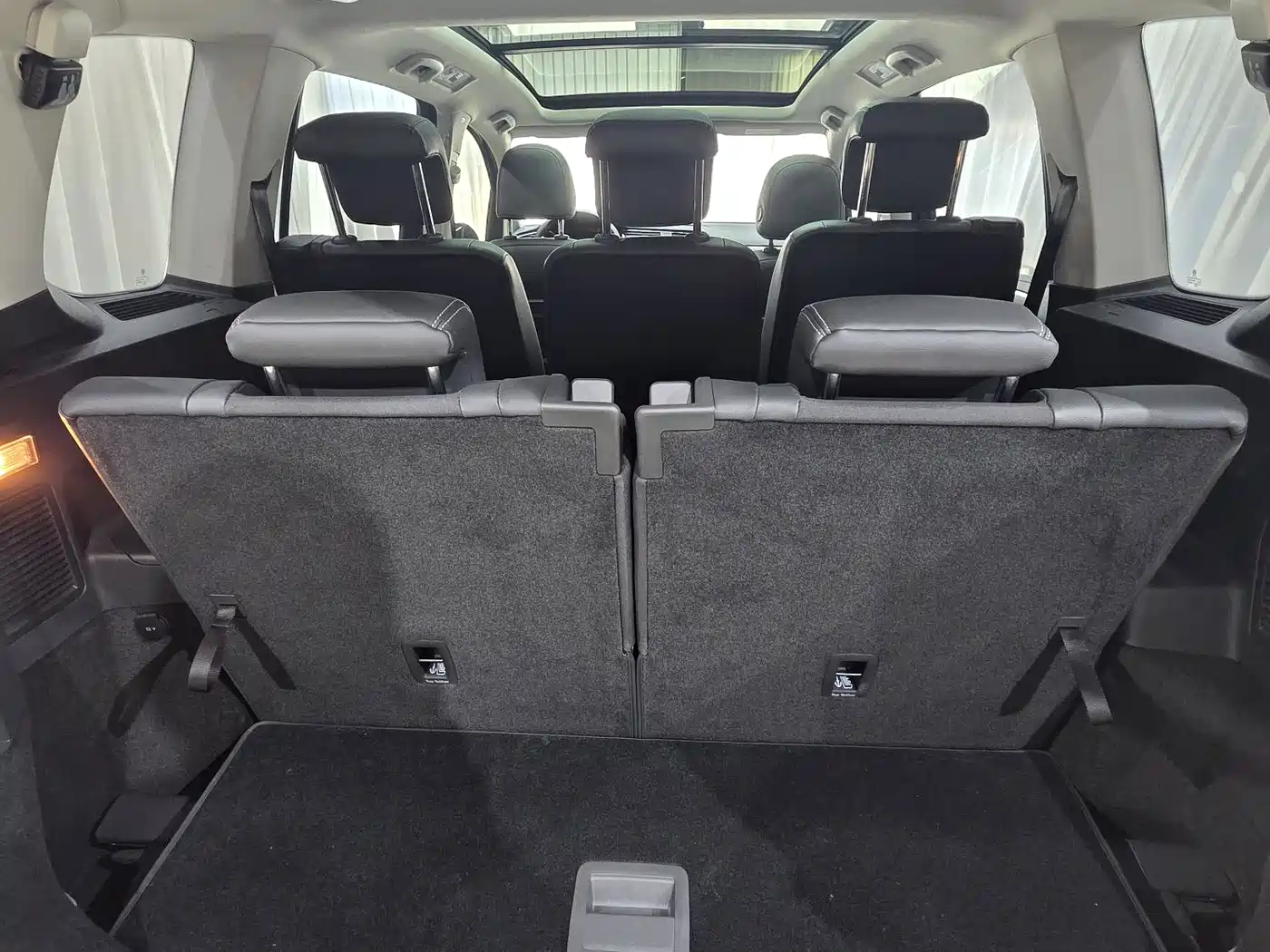 Volkswagen Touran 2018 Touran L 280TSI DSG Comfort 7-seater China V фото 7