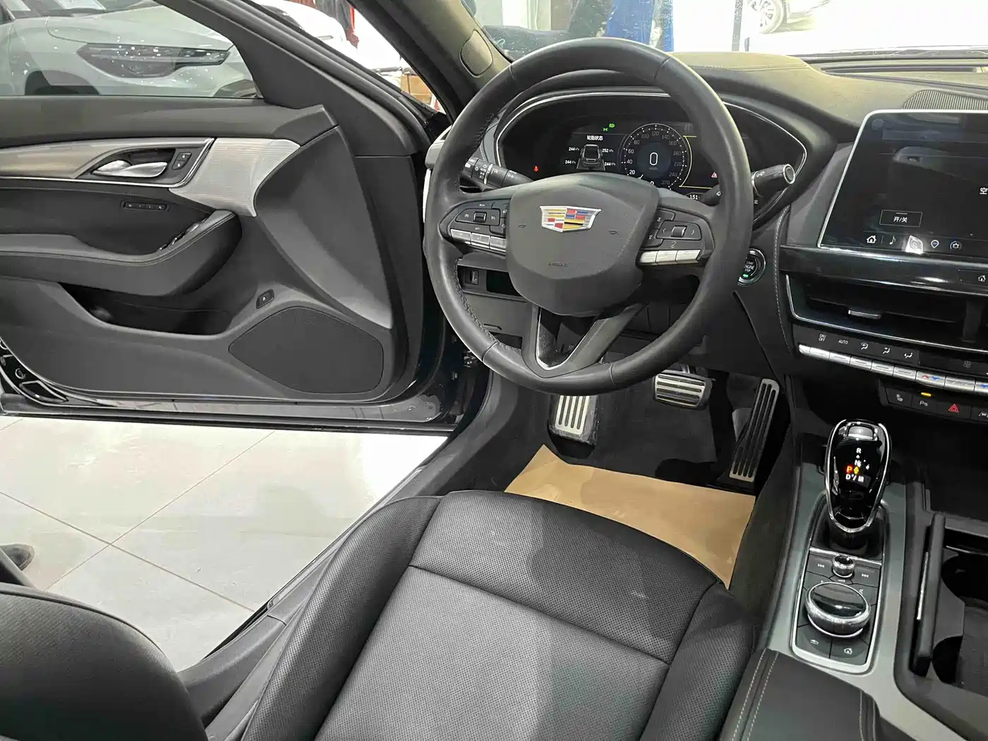 Cadillac CT5 2023 28T Prestige Style фото 6