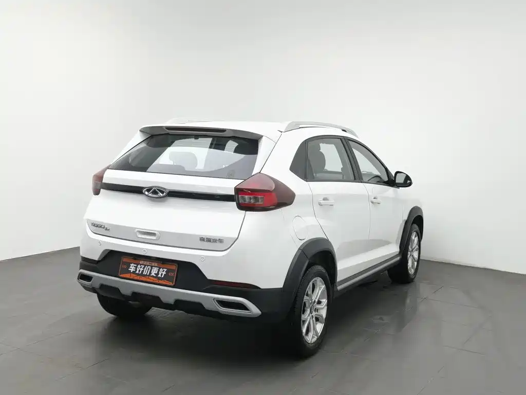 Фото 2 - Chery Tiggo 3x