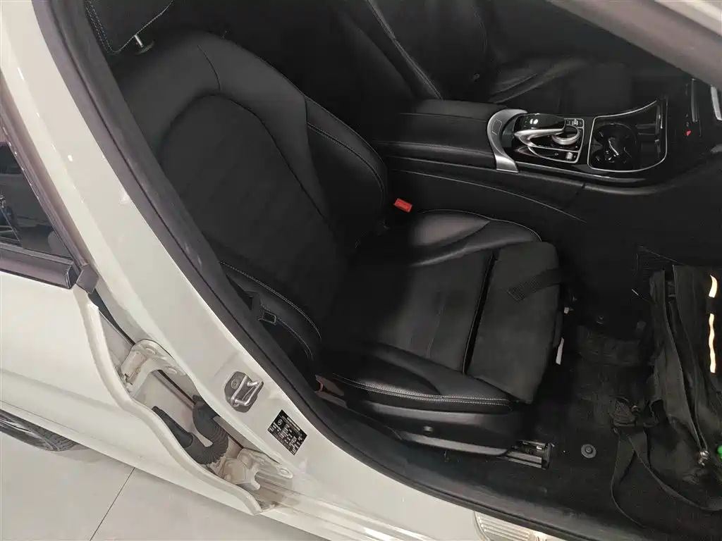 Mercedes-Benz C-Class 2017 C 200 Sport фото 25