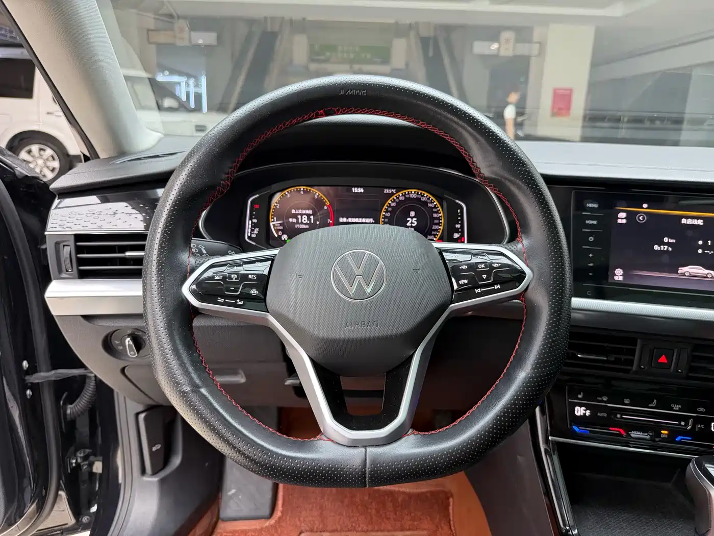 Volkswagen Passat 2023 330TSI Starlight Elite Edition фото 12