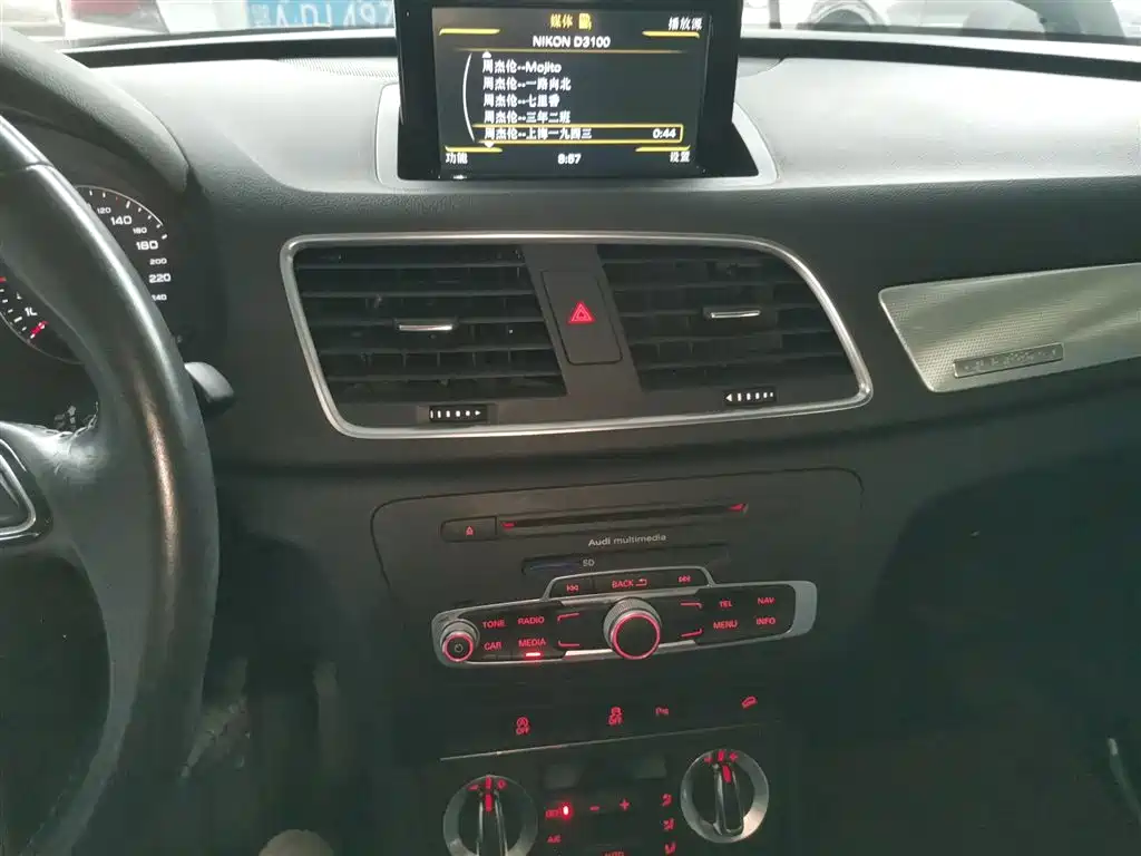 Audi Q3 2015 35 TFSI quattro Millionth Anniversary Premium фото 13