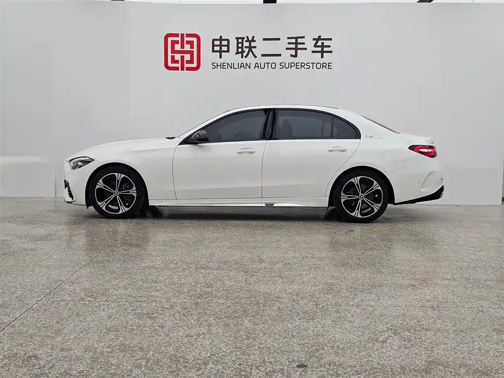 Mercedes-Benz C-Class 2022 Facelift C 260 L Night Edition Sport фото 4