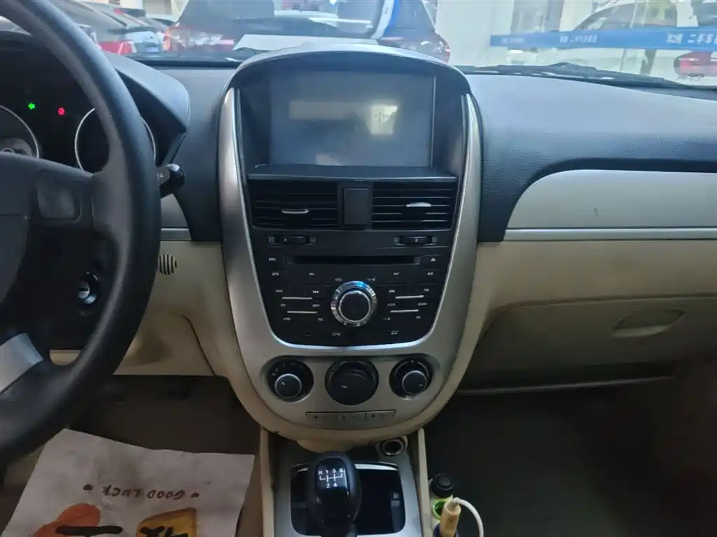 Buick Excelle 2013 1.5L Manual Classic Edition фото 13