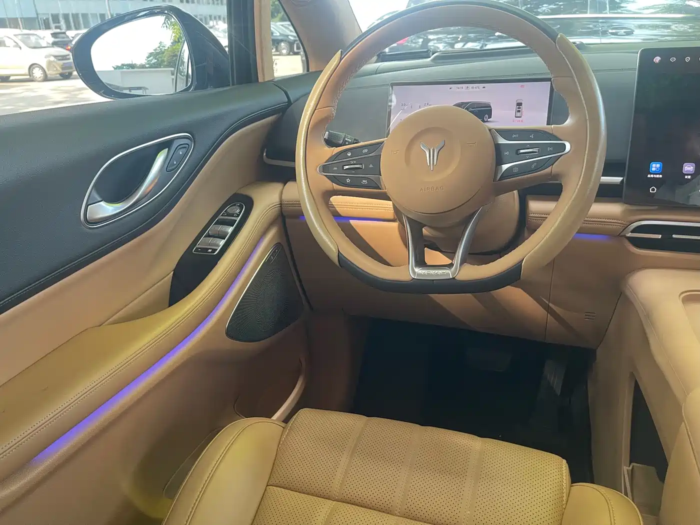 Voyah Auto Voyah Dreamer 2025 PHEV AWD Flagship Qian Kun Edition фото 11