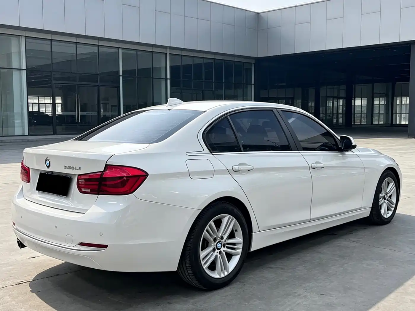 BMW 3 Series 2017 320Li Fashion фото 7