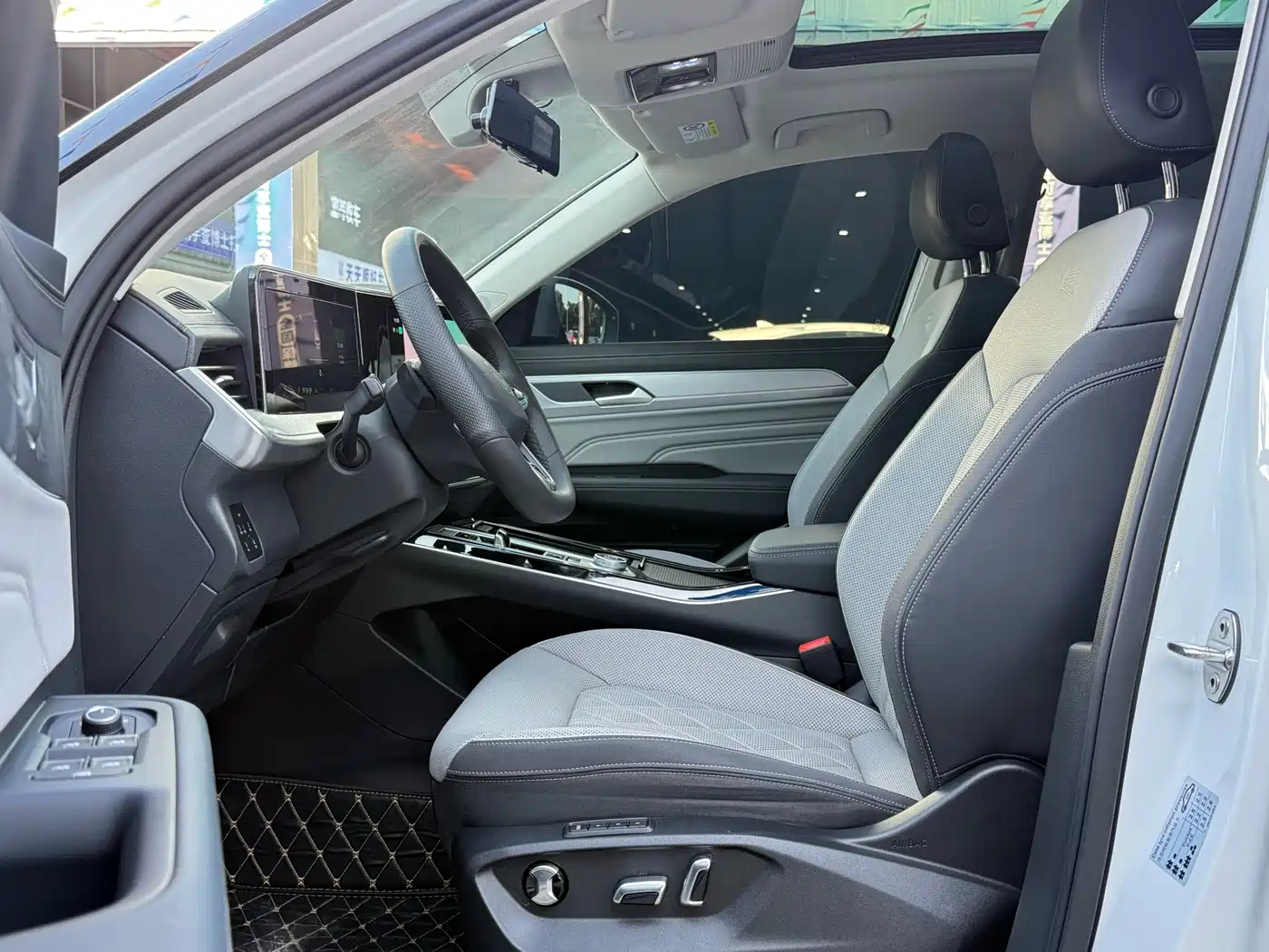 Volkswagen Talagon 2023 380TSI 4WD R-Line Touring Edition фото 13
