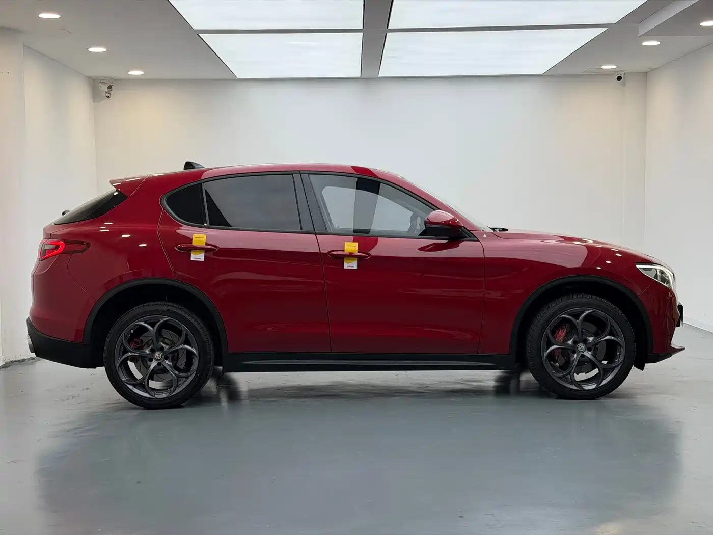 Alfa Romeo Stelvio 2019 2017 2.0T 200HP Elite