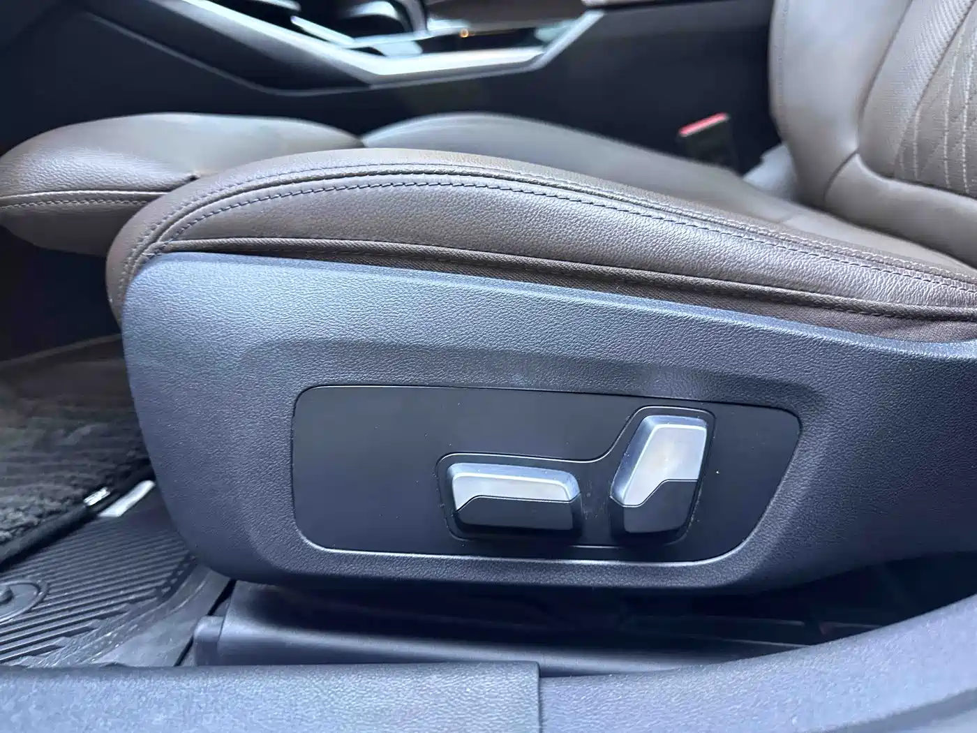 BMW 3 Series 2022 320Li M Sport Package фото 17
