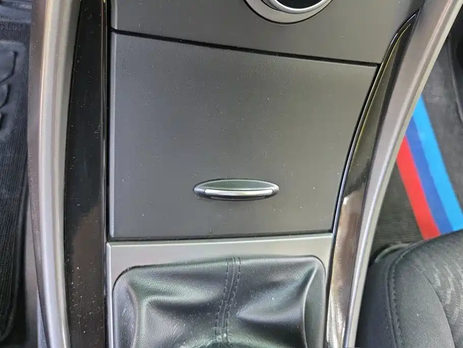 Hyundai Langdong 2017 2016 1.6L Manual Premium Edition