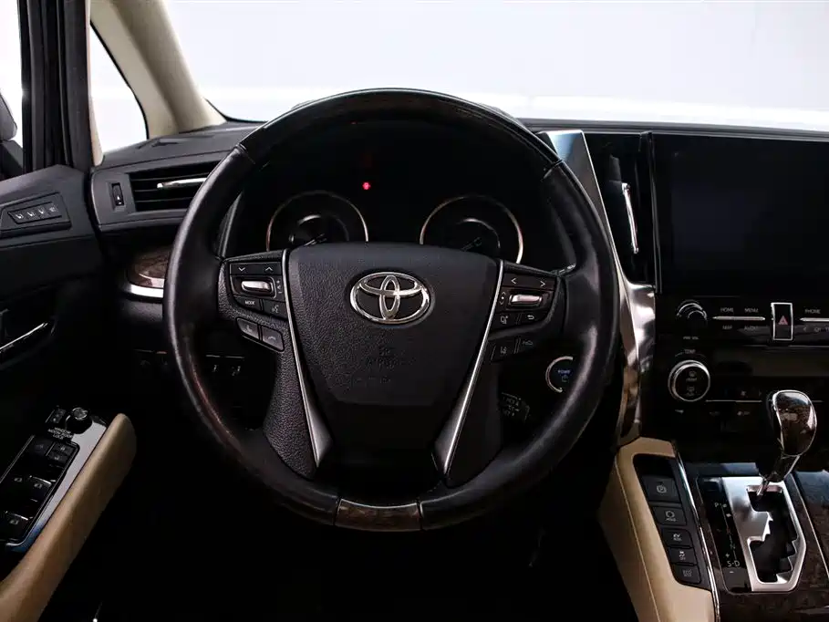 Toyota Vellfire 2020 Twin Engine 2.5L HV Premium Edition фото 7
