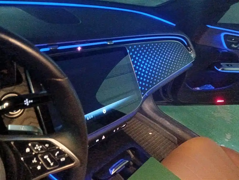 Mercedes-Benz E-Class 2024 E 300 L Fashion фото 13
