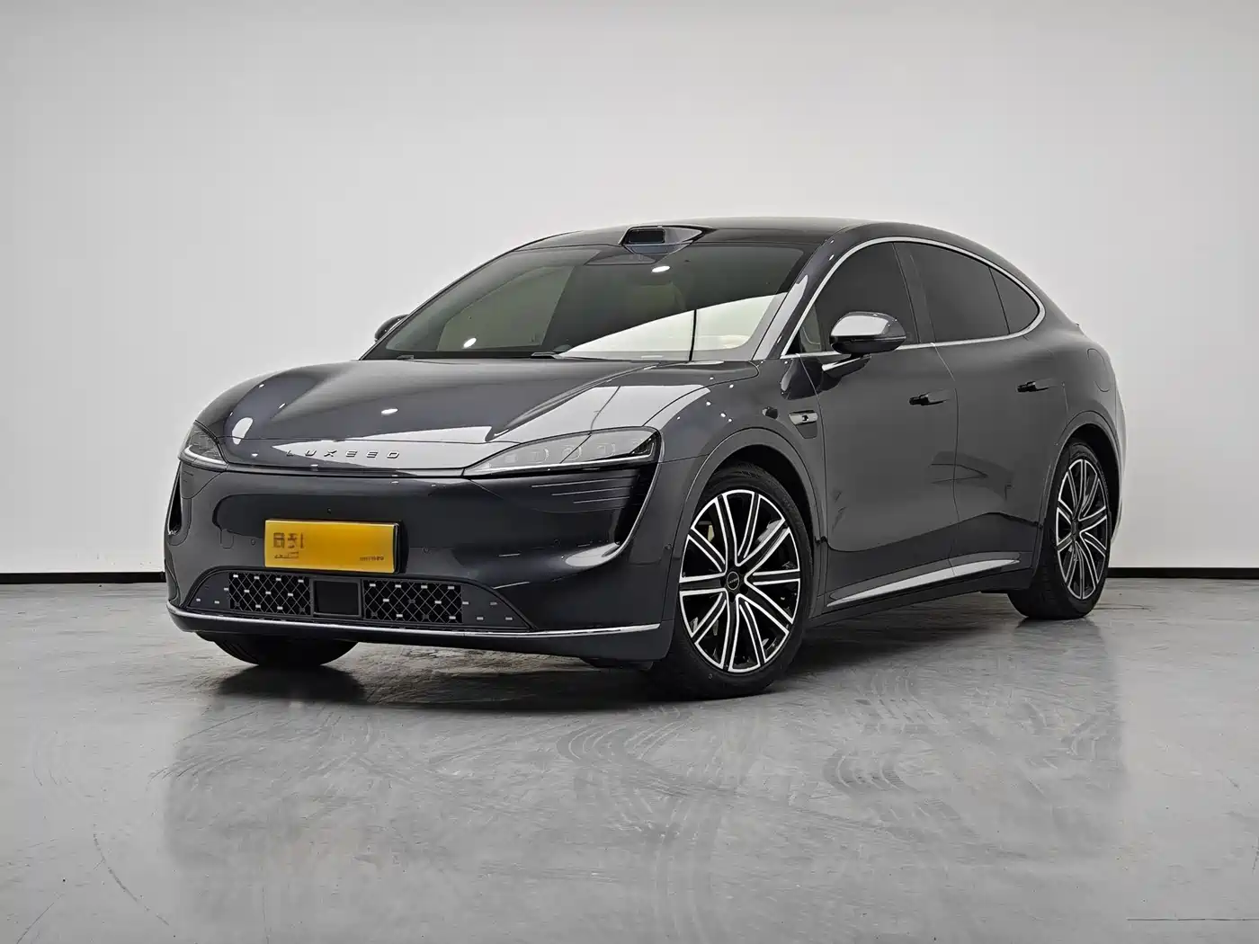 Zhijie Luxeed R7 2024 Pure Electric 802km Max