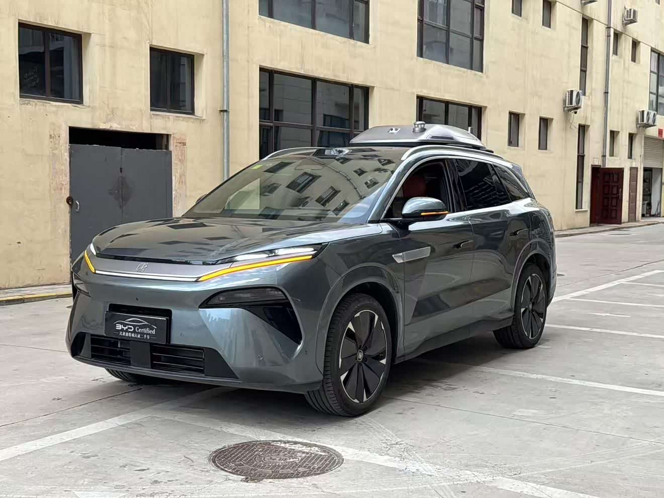 BYD Tang L