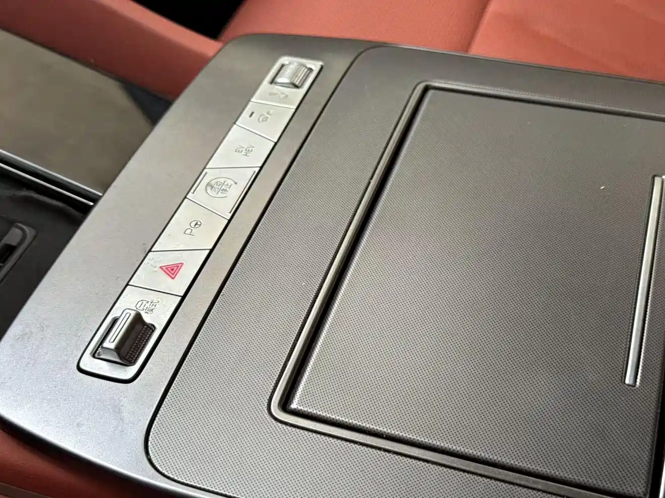 BYD Tang L 2025 DM 175KM Drone Player Edition фото 7