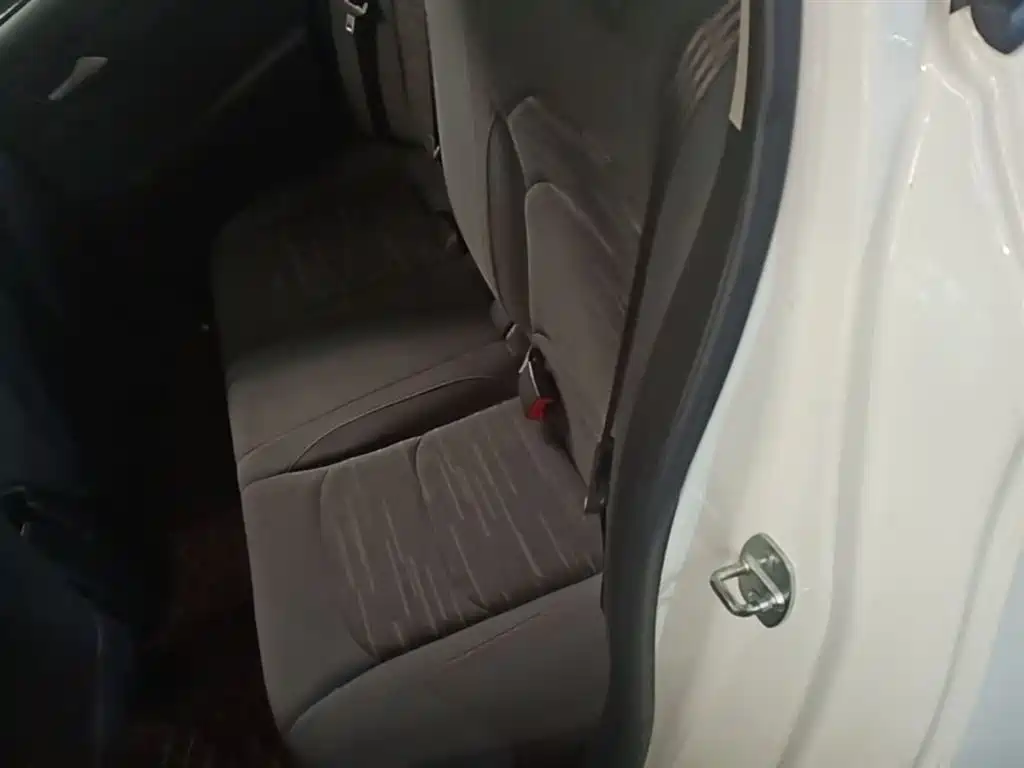 Chevrolet Cavalier 2019 320 Auto Sunroof Enjoyment Edition фото 17