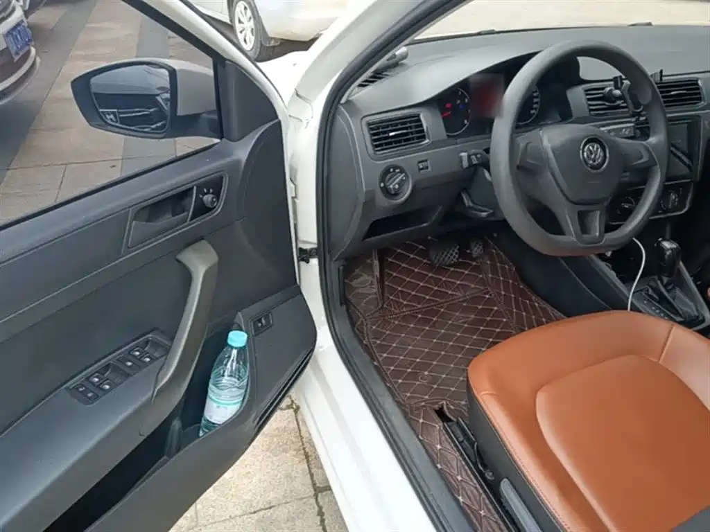 Volkswagen Santana 2017 Gran Santana 1.6L Auto Trendline фото 16